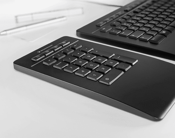 3dconnextion_keyboard_pro_with_numpad_closeup_600x473-min 3dconnextion_keyboard_pro_with_numpad_closeup_600x473